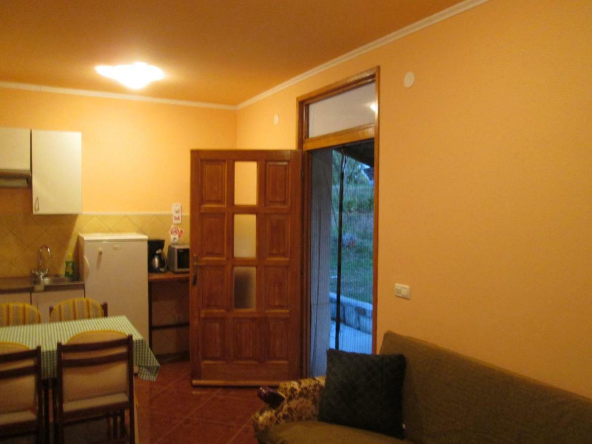 Apartman Vojskovic Gracisce Ngoại thất bức ảnh